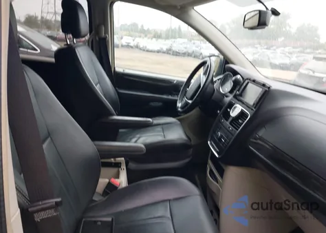 2013 Chrysler Town & Country Touring из США, поврежденный, VIN 2C4RC1BG3DR631254